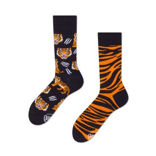 Socken Feet of the Tiger  von Many Mornings